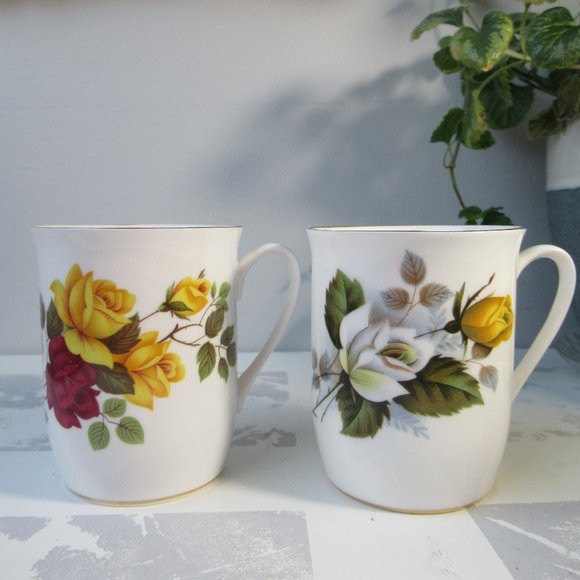 2 Fine Bone China Mugs Roses by Royal Windsor, England - Picture 1 of 13